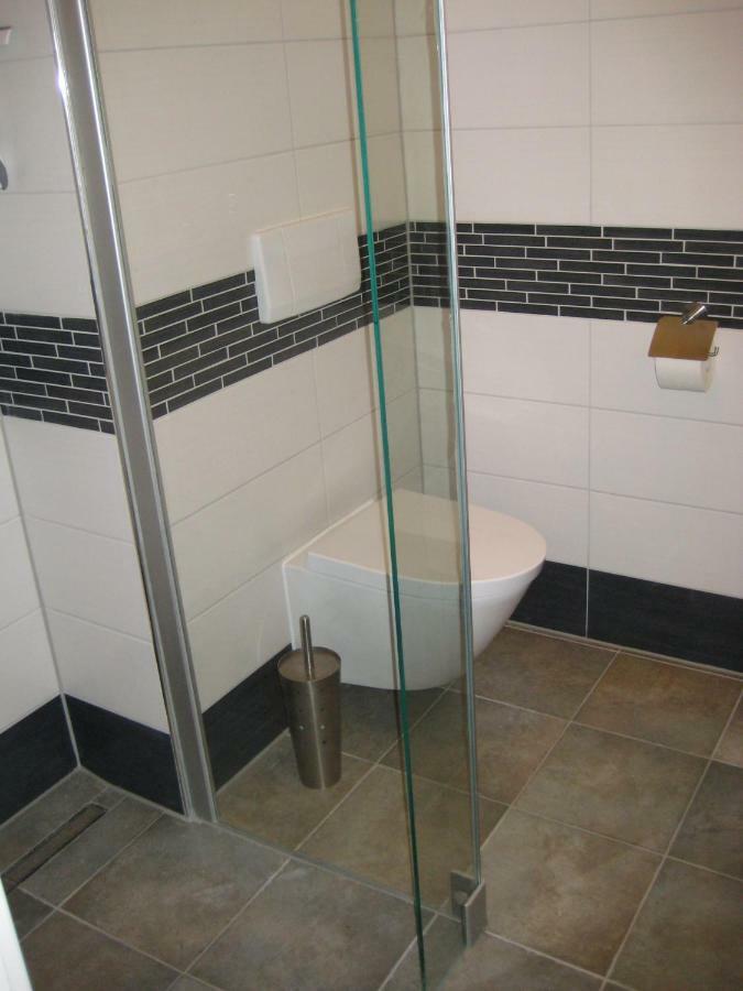 Leibniz6 Stilvolles Privatzimmer Leipzig Exterior foto
